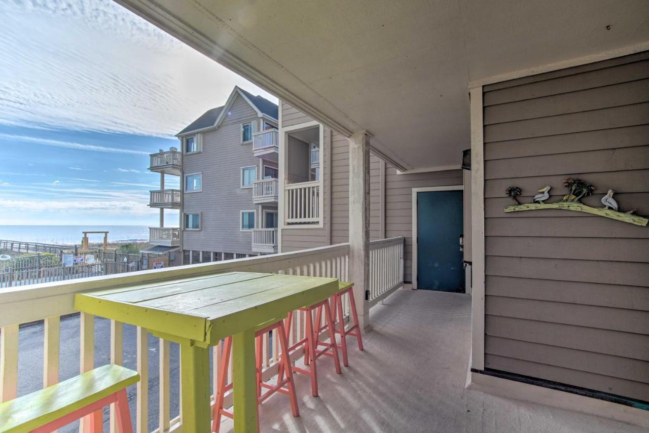 Ocean-View Condo With Deck, Steps To Carolina Beach! Eksteriør billede