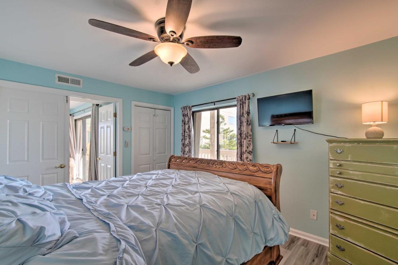 Ocean-View Condo With Deck, Steps To Carolina Beach! Eksteriør billede